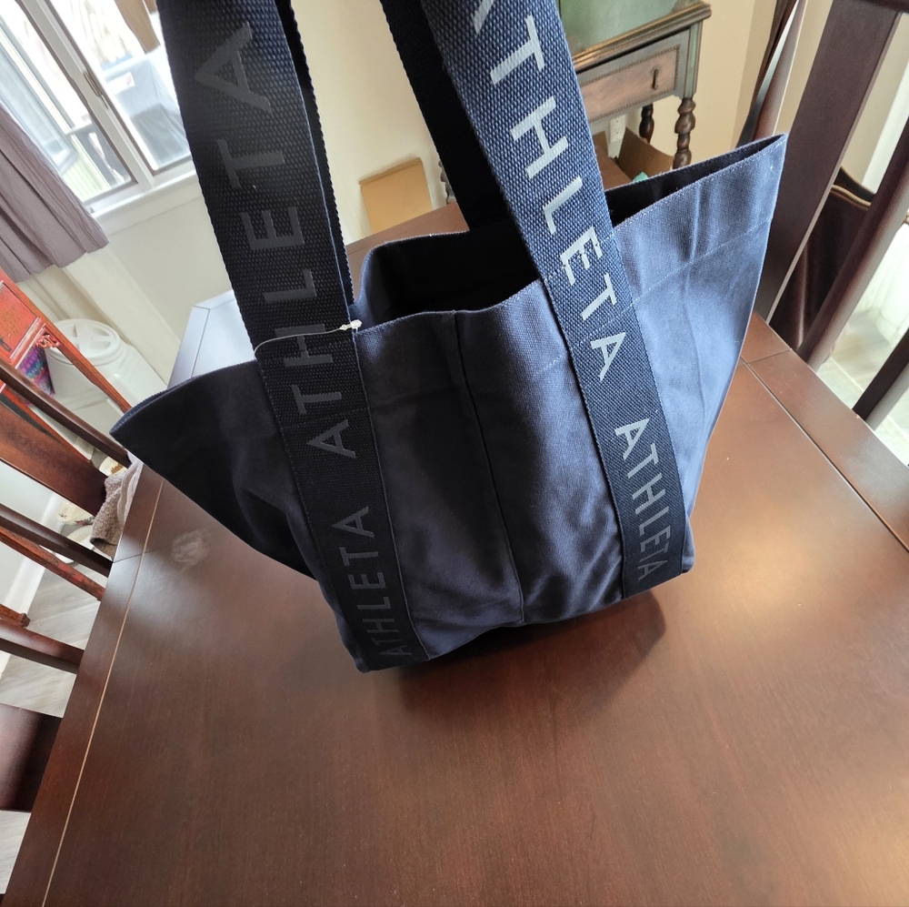 Athleta Logo Tote NWT - Picture 8 of 8